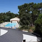 Club Bleues Grand Air Oleron פארק נופש 3*